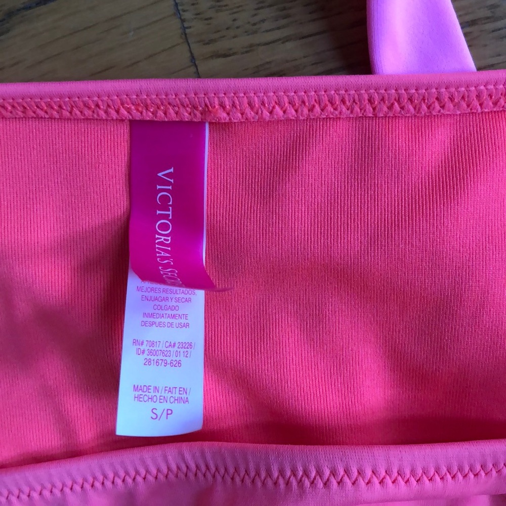 Bathing suit - Picture 5 of 8